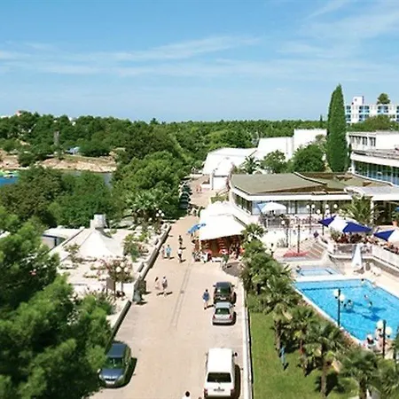 Zorna Plava Laguna ホテル 3*