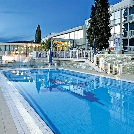 Zorna Plava Laguna ホテル 3*