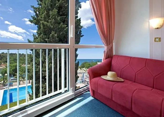 Zorna Plava Laguna 3*