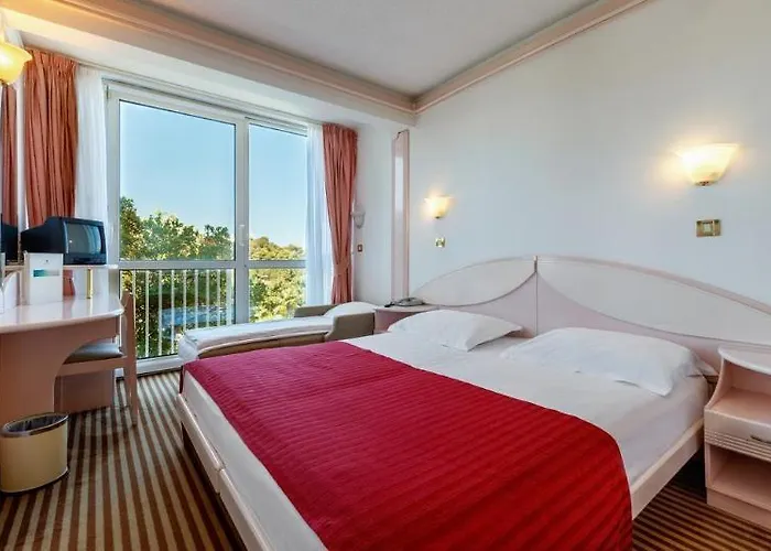 Zorna Plava Laguna Ξενοδοχείο 3*