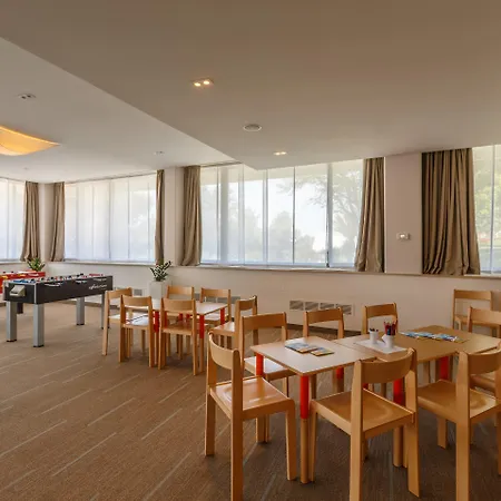 Zorna Plava Laguna 3* 波雷奇