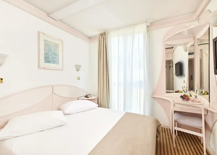 Zorna Plava Laguna 酒店